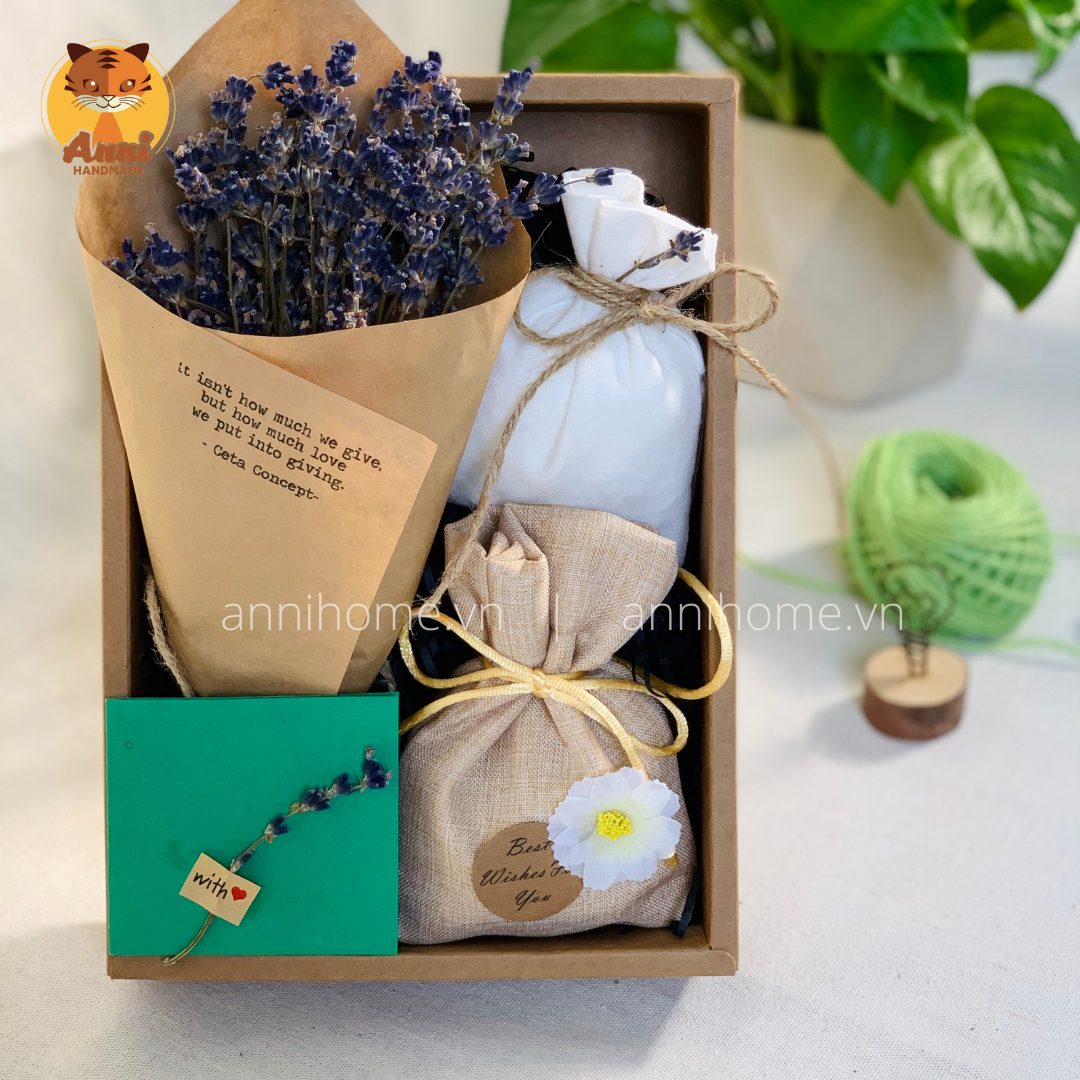 Purple Gift Box - Anni Handmade