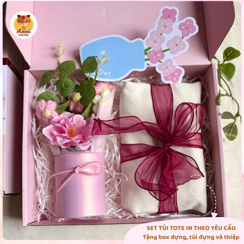 [Set quà tặng thiết kế] Túi tote in tên và chậu hoa handmade