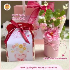Special Gift - Set ly sứ và hoa handmade (Box có quai)